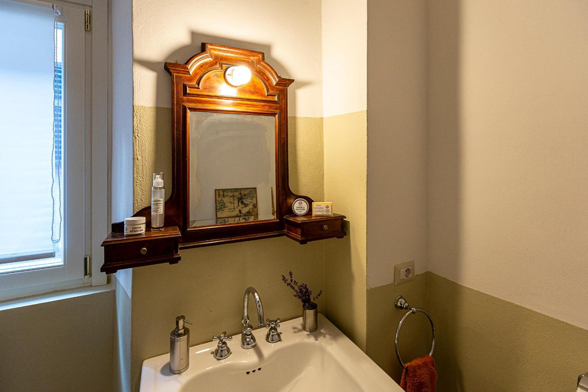 Fiordaliso Apartment โกโม ภายนอก รูปภาพ